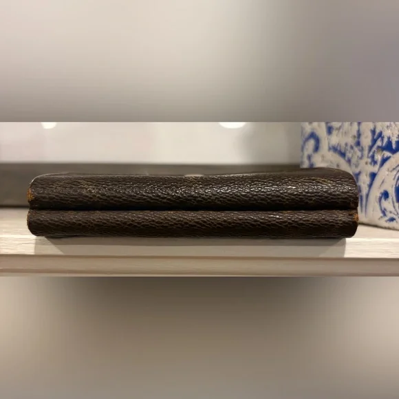 Authentic Vintage Louis Vuitton Monogram Wallet - Picture 11 of 14